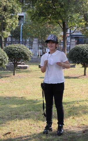 美女支持人