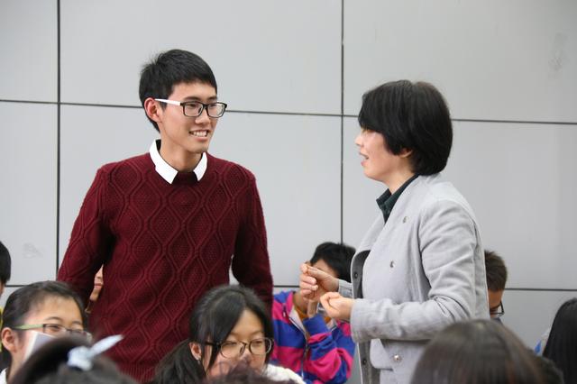 面对面交流 (1)