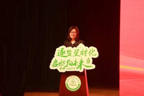 实验班班主任发言