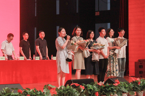 送花感言-章紫源